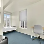 - Bedroom With En Bathroom بيت ضيافة