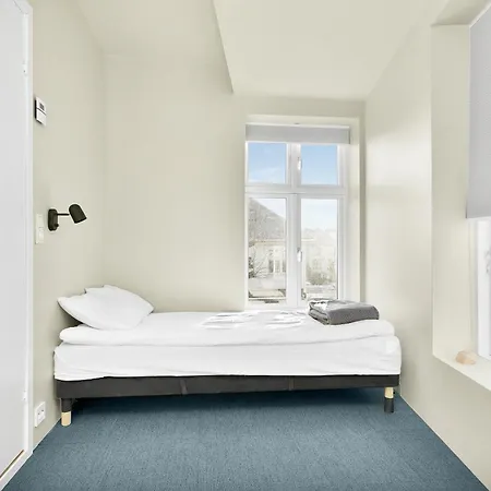 - Bedroom With En Bathroom