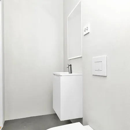 - Bedroom With En Bathroom Guest house
