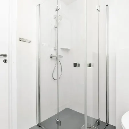 - Bedroom With En Bathroom ゲストハウス スタヴァンゲル